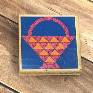 1995 RUBBER STAMPEDE A256-H QUILT BASKET WOOD MOUNTED RUBBER STAMP EASTER